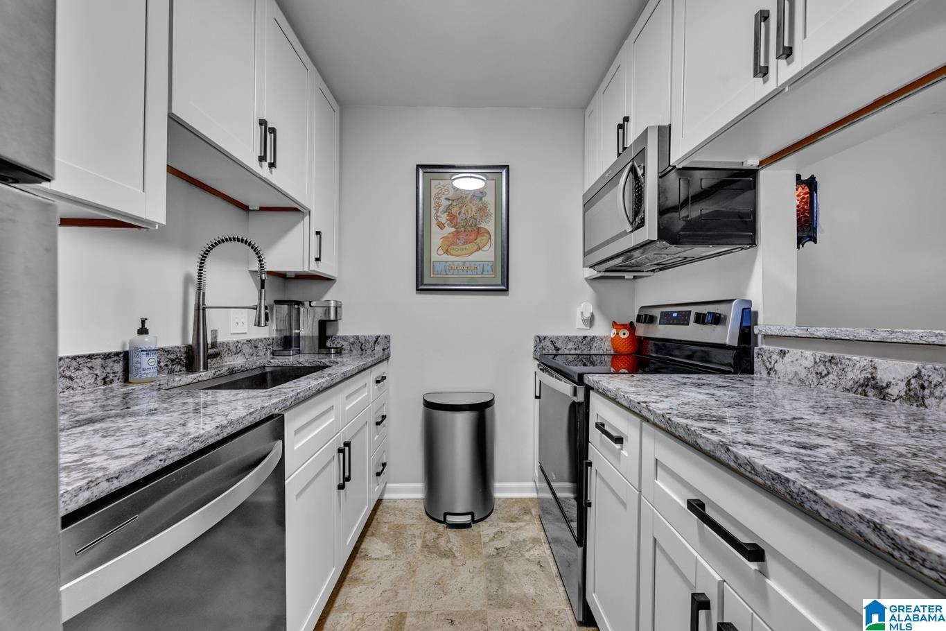 3350 Altamont Road South, Unit E19 Birmingham, AL 35205 - Photo 13 of 22