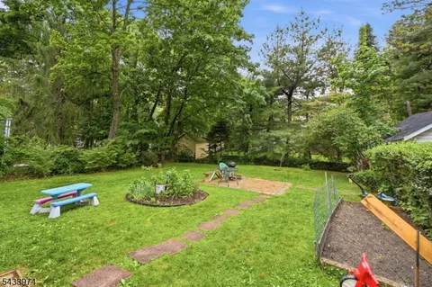 $505,000 | 10 Bodnar Street, Bernardsville, NJ 07924