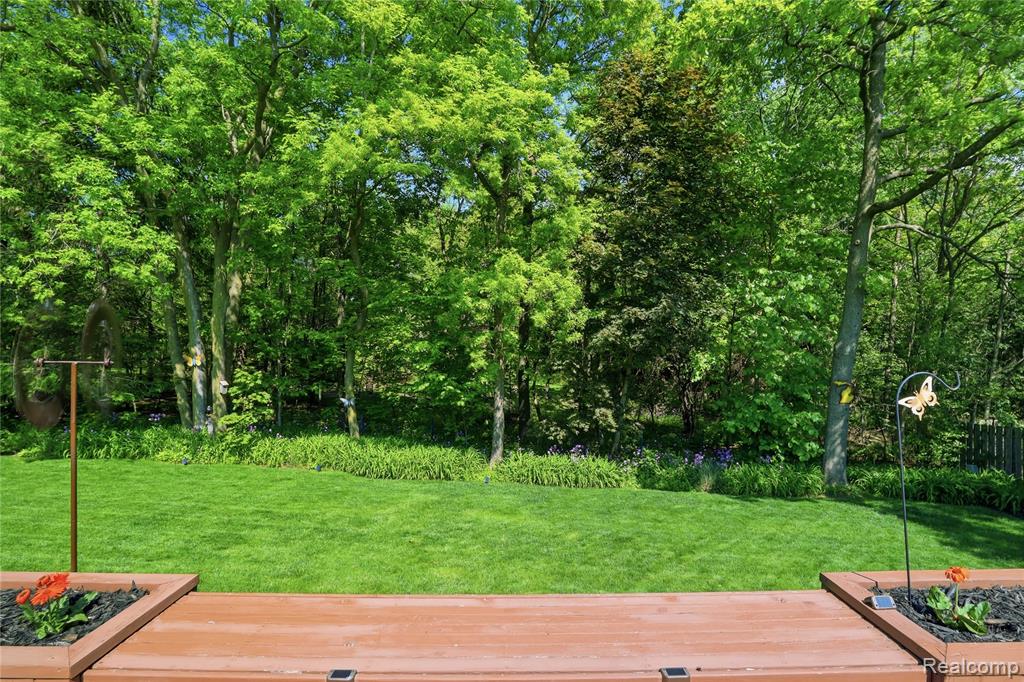 6211 Kings Scepter Road Grand Blanc, MI 48439 - Photo 77 of 82