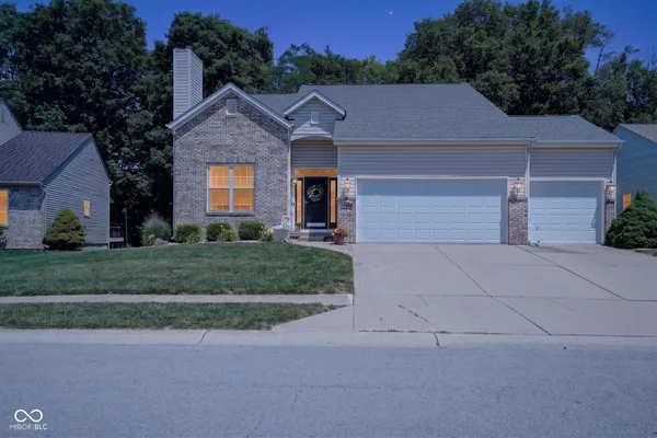 $430,000 | 10504 Aspen Drive, Fishers, IN 46037