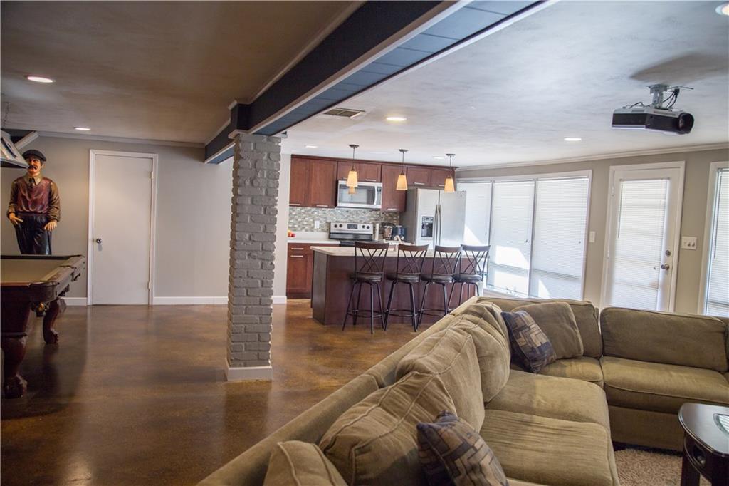 632 Oxford Road Anderson, IN 46012 - Photo 18 of 24 Gallery Image 18