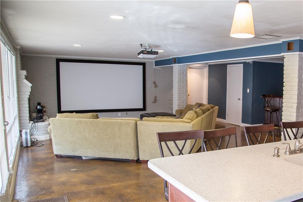 632 Oxford Road Anderson, IN 46012 - Photo 20 of 24 Gallery Image 20