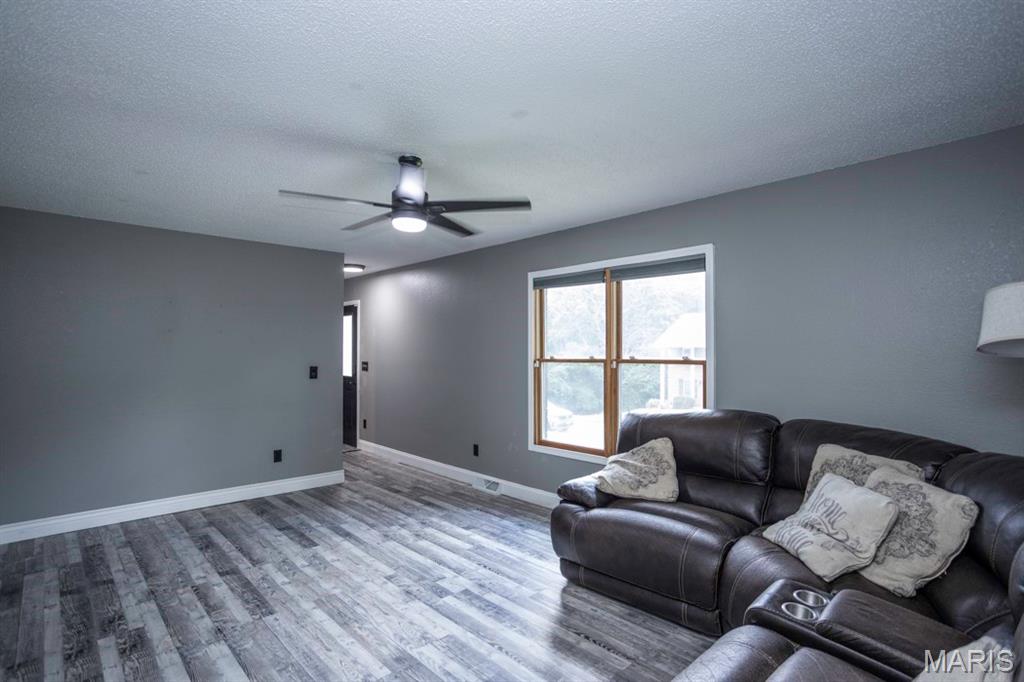 500 Stone Ridge Drive Waynesville, MO 65583 - Photo 14 of 47