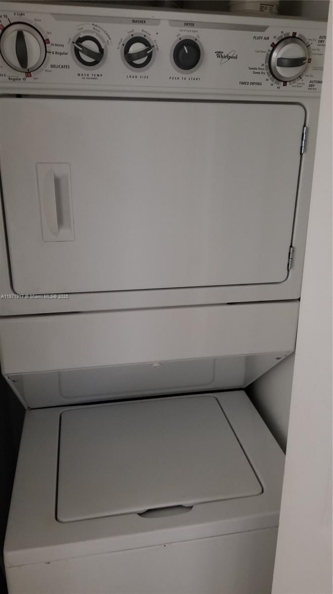 888 Douglas Road, Unit 1213 Coral Gables, FL 33134 - Photo 16 of 29