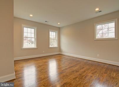 2025 Kilgore Road Falls Church, VA 22043 - Photo 23 of 33 Bedroom 3 en suite