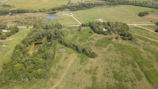 $349,900 | 11973 Southwest 77th Street, Auburn, KS 66402