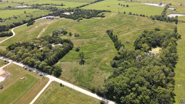 $349,900 | 11973 Southwest 77th Street, Auburn, KS 66402