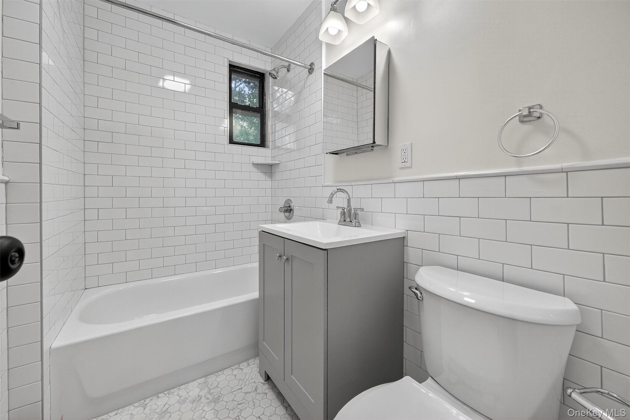 79 Main Street, Unit 2W Ossining, NY 10562 - Photo 7 of 17 Renovated bathroom.
