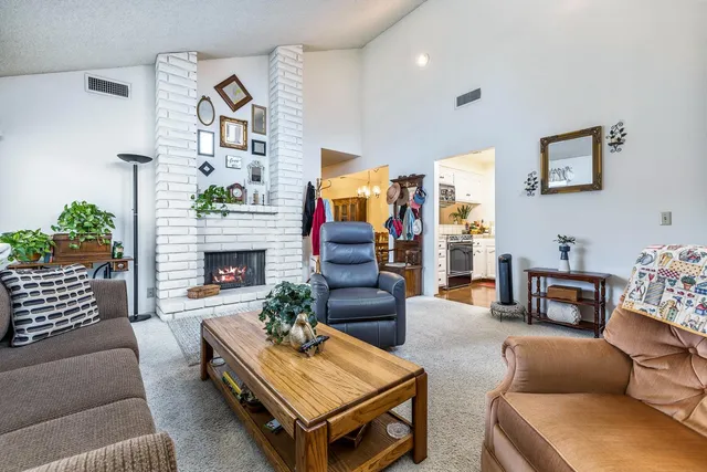 $290,000 | 5739 North Monte Avenue, Unit 1, Fresno, CA 93711