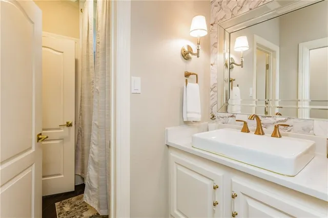 $899,000 | 8102 Nazareth Drive, Corpus Christi, TX 78413