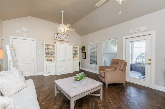 $899,000 | 8102 Nazareth Drive, Corpus Christi, TX 78413