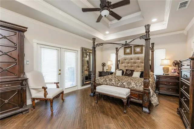 $899,000 | 8102 Nazareth Drive, Corpus Christi, TX 78413