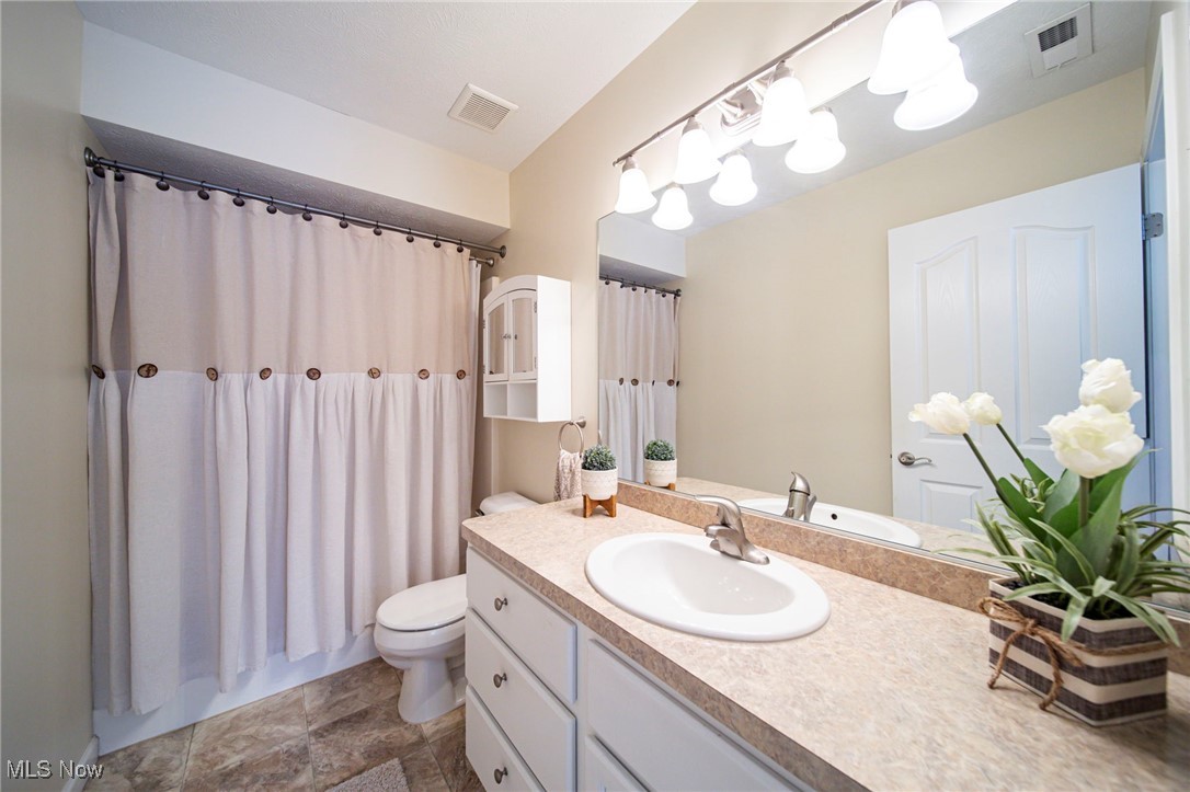 714 Rivers Edge Lane Painesville, OH 44077 - Photo 25 of 34 Gallery Image 25