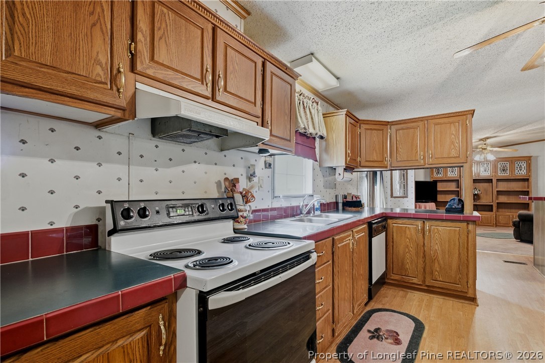 7307 Roslin Farm Road Hope Mills, NC 28348 - Photo 20 of 50 Gallery Image 20