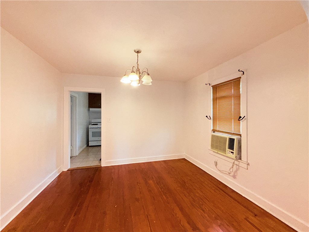 507 East Commons Street Refugio, TX 78377 - Photo 8 of 23