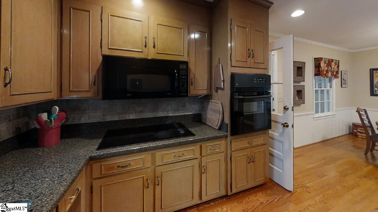 22 Parliament Road Greenville, SC 29615 - Photo 14 of 36 Gallery Image 14