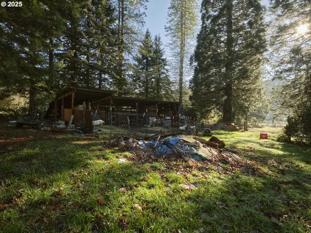 $325,000 | 11846 Lewis River Road, Ariel, WA 98603