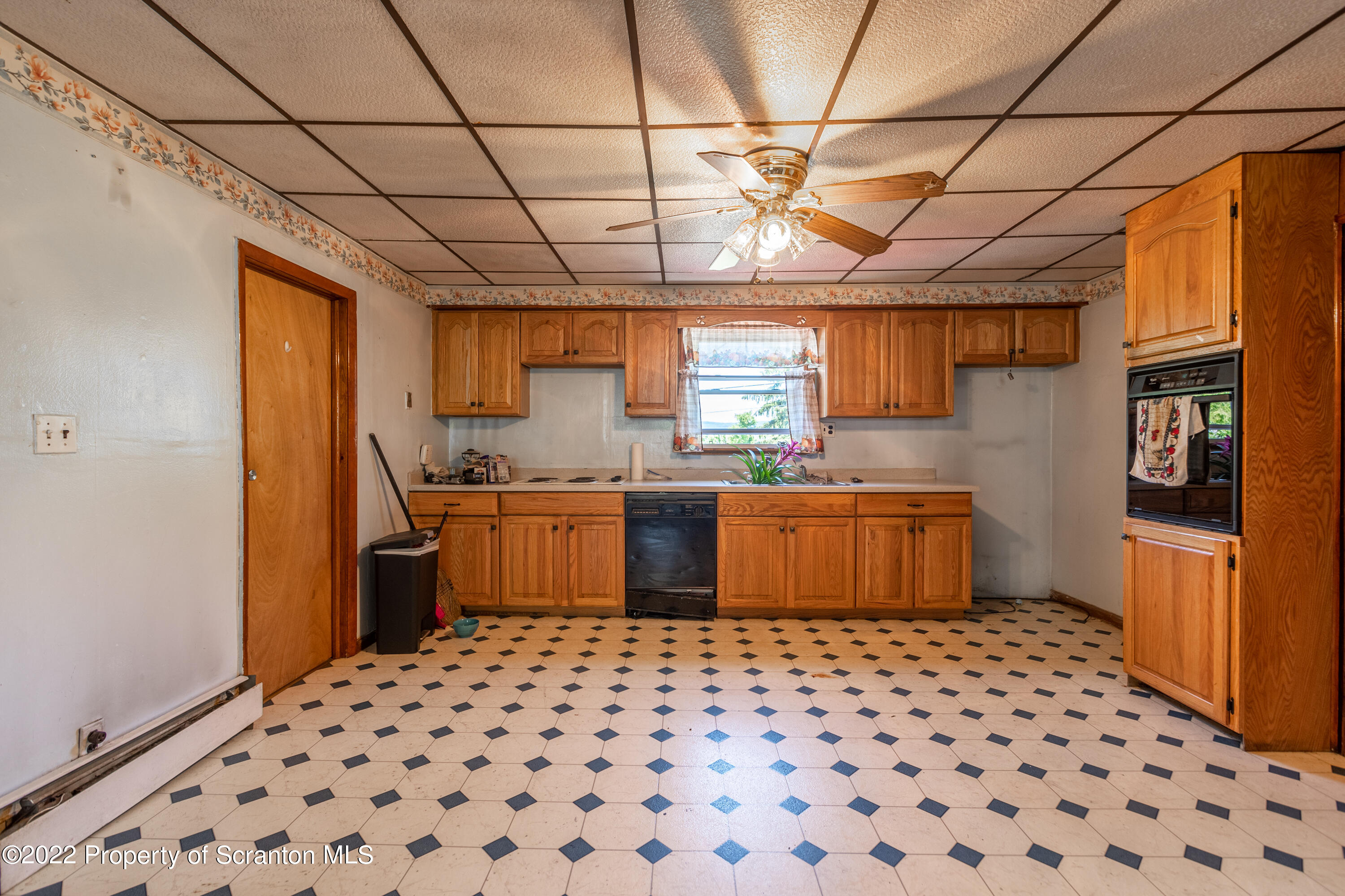 1225 Rear Birch Street Scranton, PA 18505 - Photo 11 of 29 Gallery Image 11