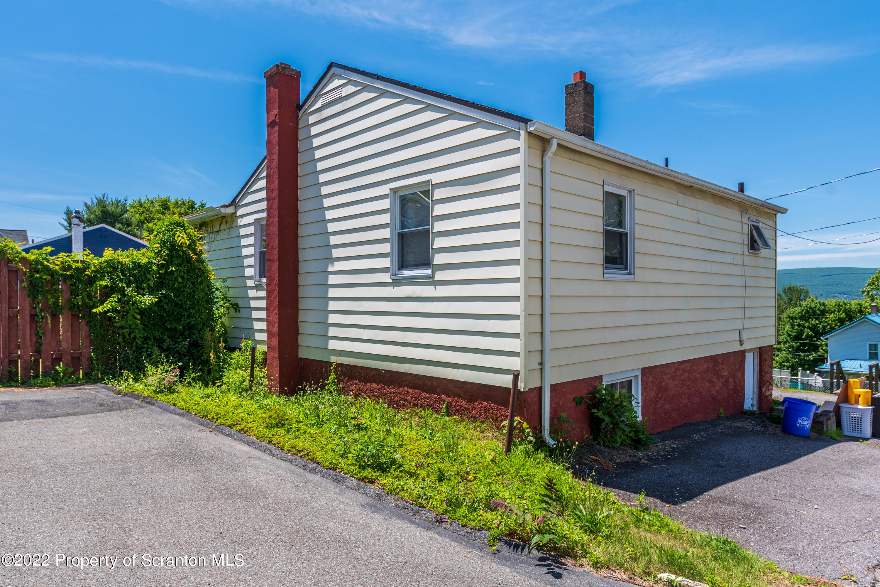 1225 Rear Birch Street Scranton, PA 18505 - Photo 4 of 29 Gallery Image 4