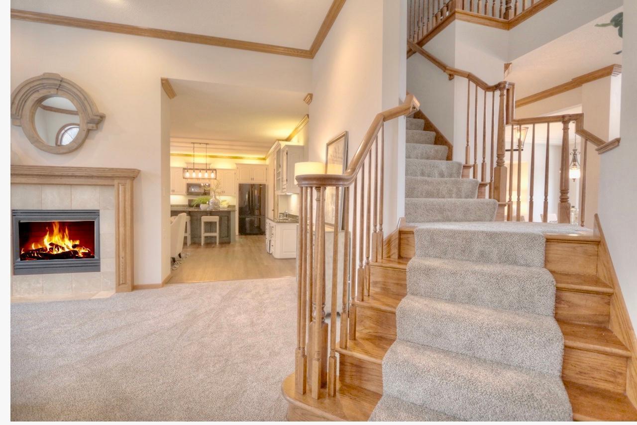 9425 Shetland Road Eden Prairie, MN 55347 - Photo 8 of 38