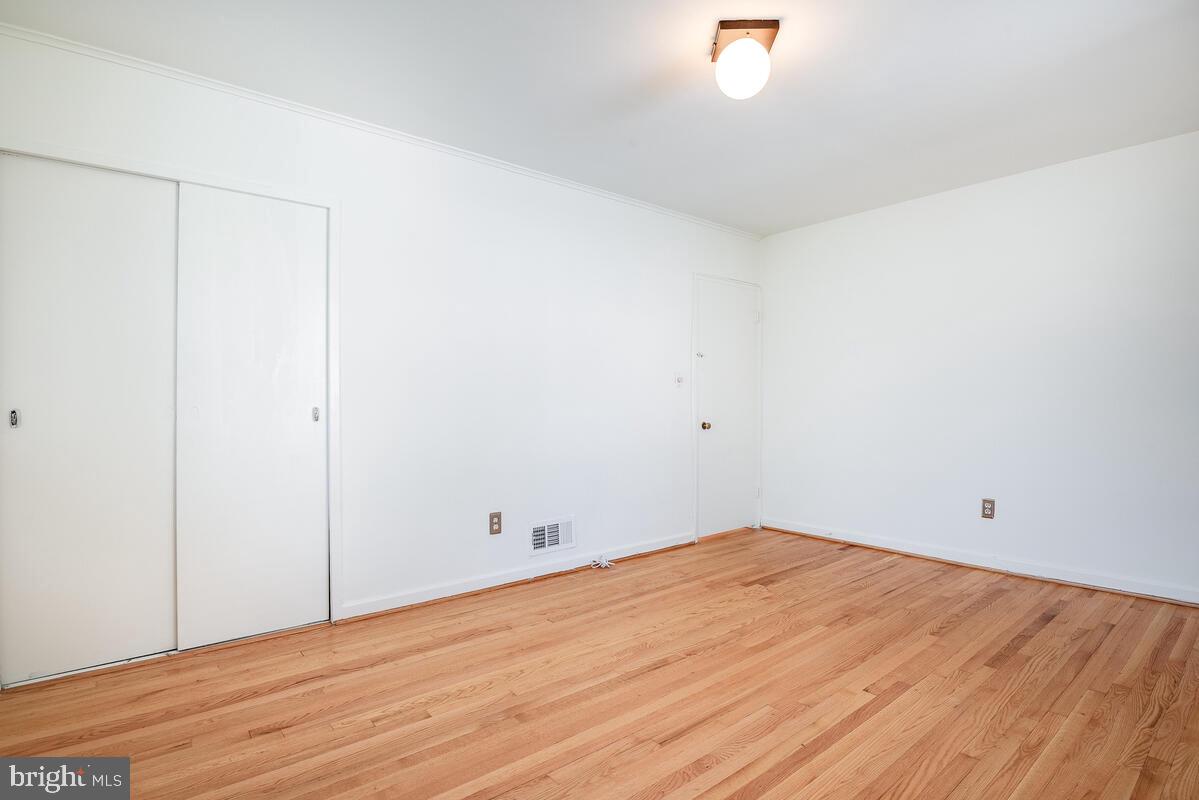 904 Newhall Street Silver Spring, MD 20901 - Photo 31 of 47 Bedroom #3