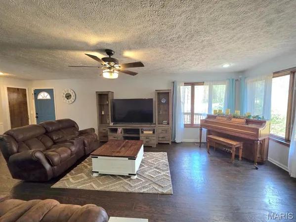 $315,000 | 118 Wyn Street, Houston, MO 65483