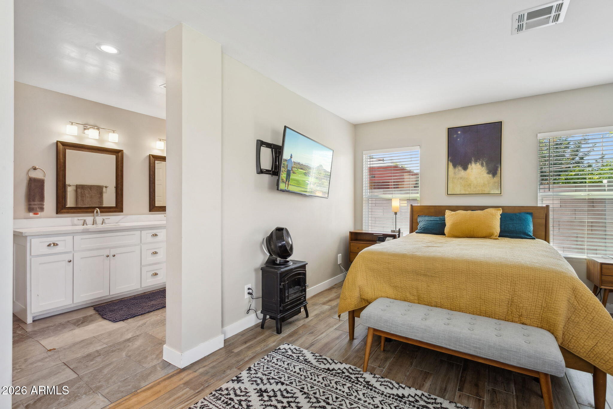 322 West Coronado Road Phoenix, AZ 85003 - Photo 37 of 75 Split primary suite