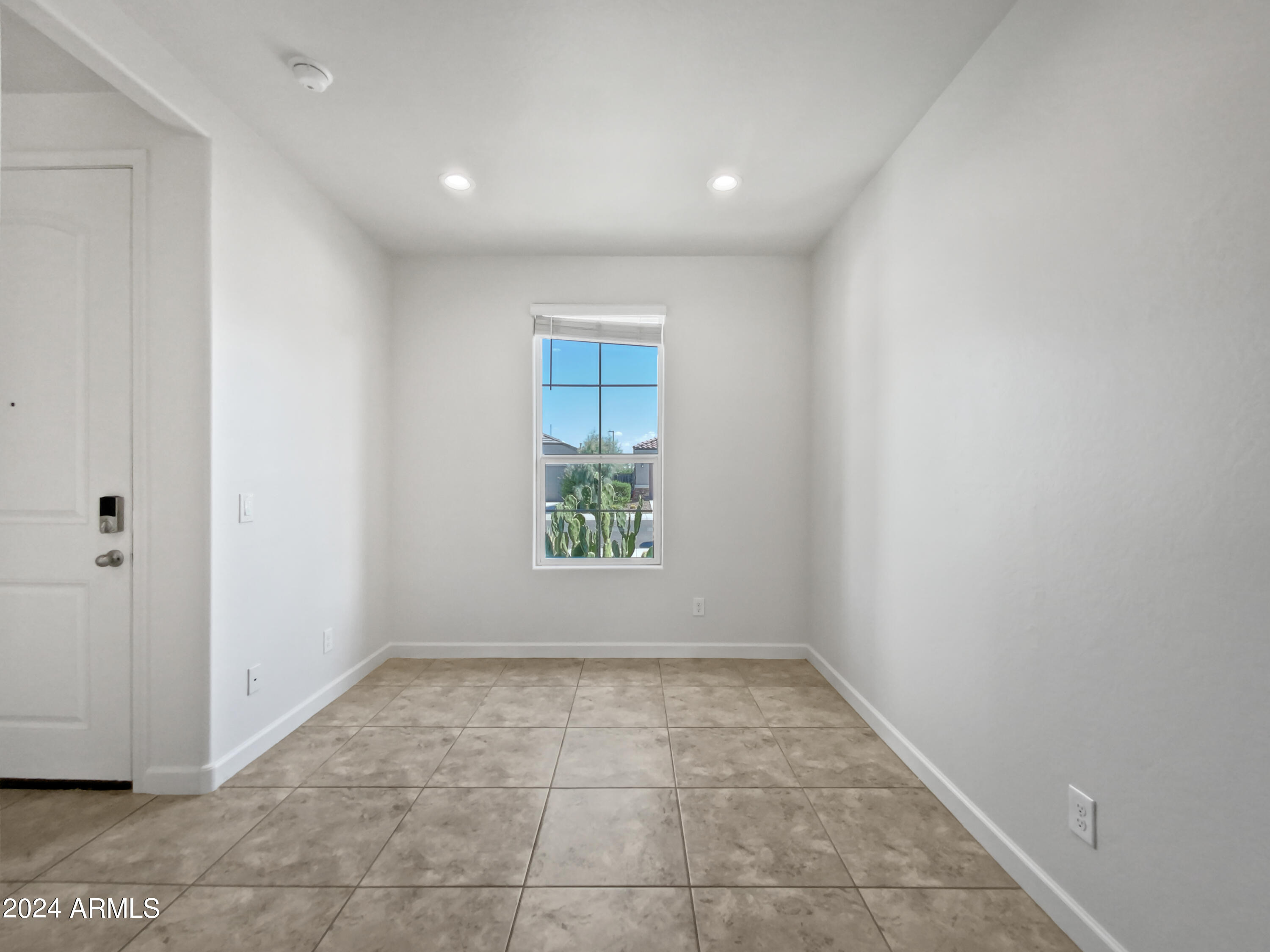 8330 West Springfield Way Florence, AZ 85132 - Photo 10 of 18 listing_8