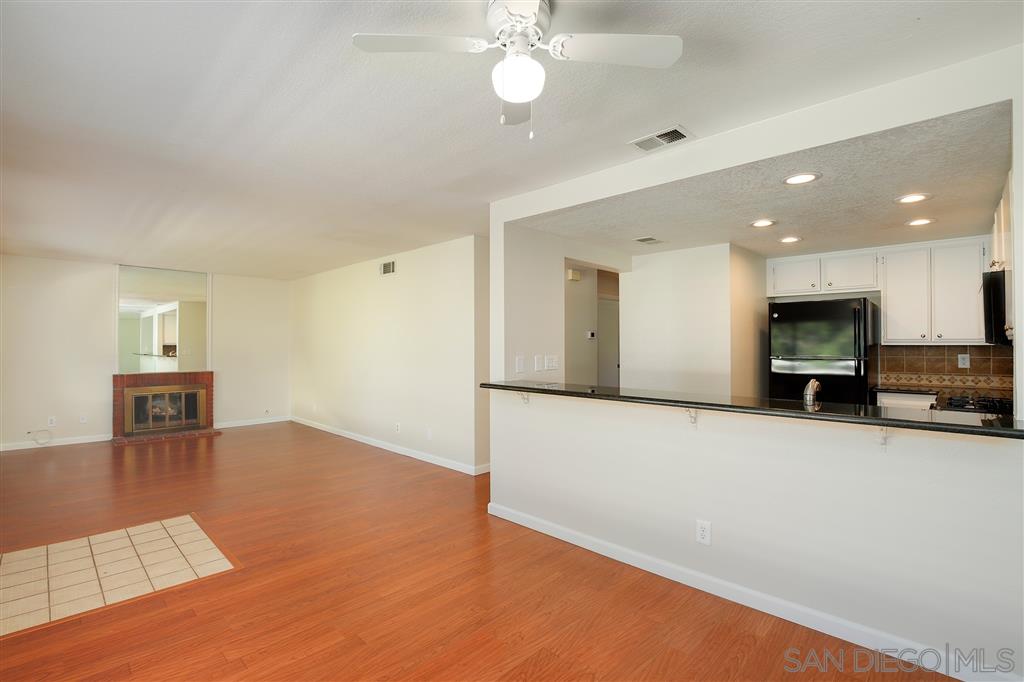 874 Buttercup Road Carlsbad, CA 92011 - Photo 2 of 22