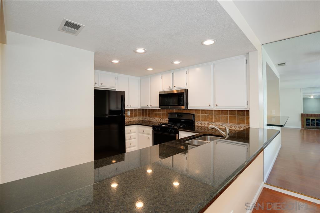 874 Buttercup Road Carlsbad, CA 92011 - Photo 12 of 22