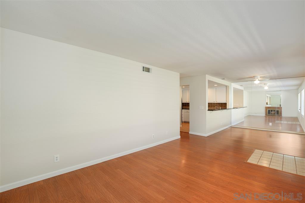 874 Buttercup Road Carlsbad, CA 92011 - Photo 5 of 22