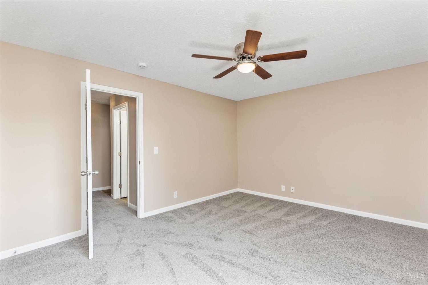 3414 North Bend Road, Unit 8 Cincinnati, OH 45247 - Photo 20 of 36