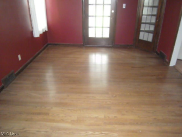 907 Englewood Road Cleveland Heights, OH 44121 - Photo 8 of 12
