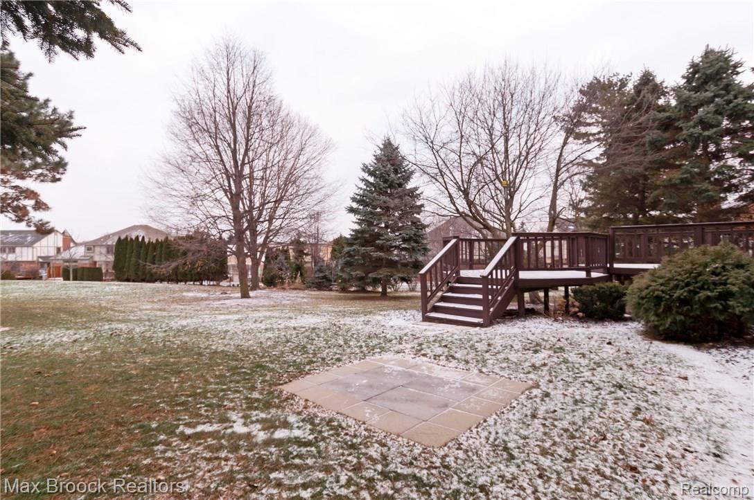 1142 Sandy Ridge Drive Rochester, MI 48306 - Photo 48 of 52 46.JPG