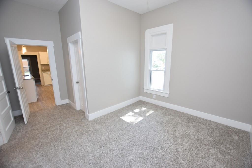301 West Taylor Street Pendleton, IN 46064 - Photo 13 of 24