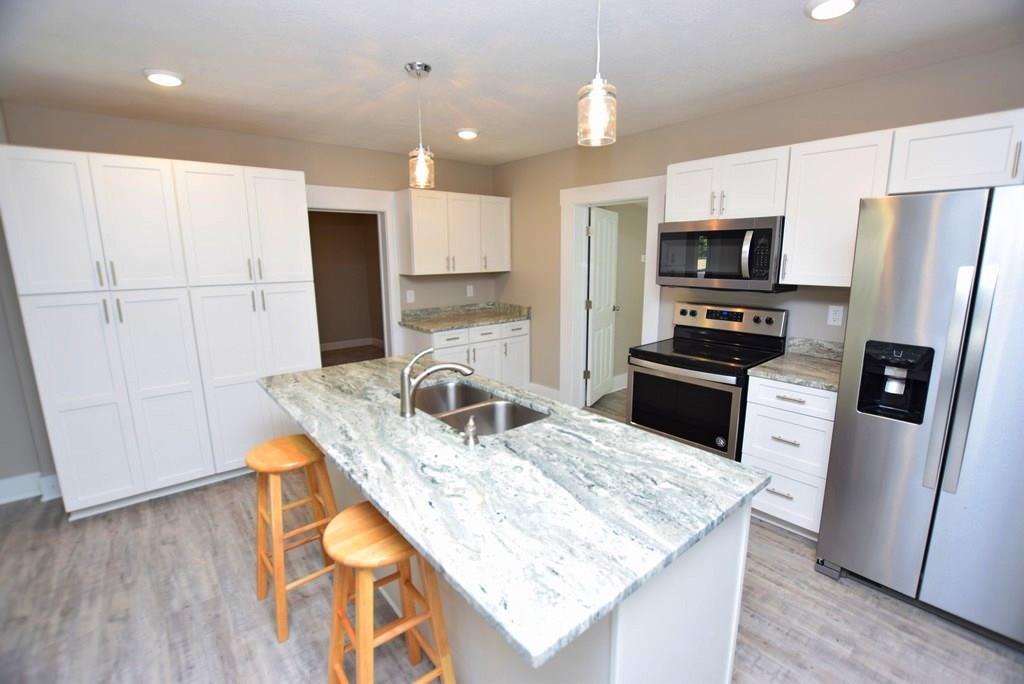 301 West Taylor Street Pendleton, IN 46064 - Photo 7 of 24