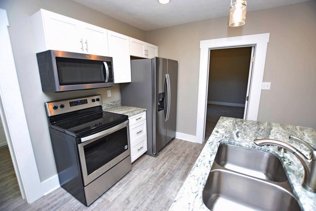 301 West Taylor Street Pendleton, IN 46064 - Photo 8 of 24