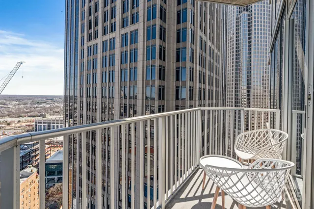 $350,000 | 210 North Church Street, Unit 2411, Charlotte, NC 28202