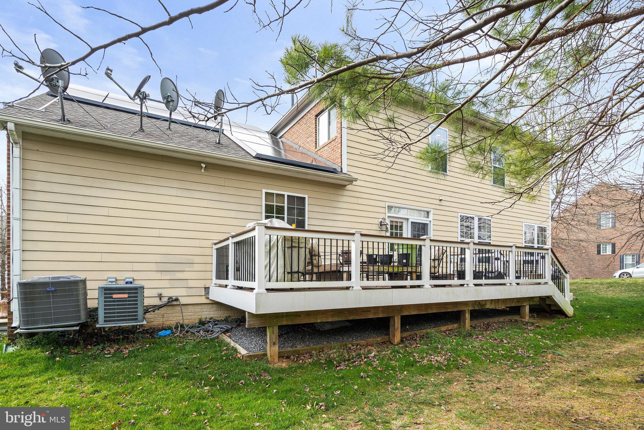4561 Rona Place Fairfax, VA 22030 - Photo 75 of 78 Rear exterior