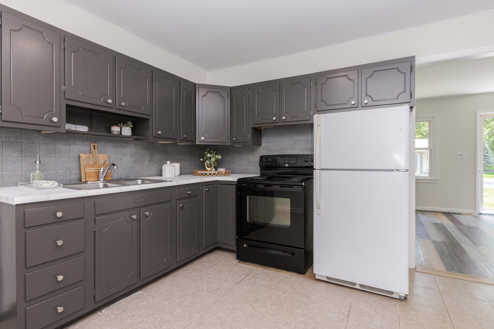 906 Fairchild Avenue Normal, IL 61761 - Photo 4 of 31