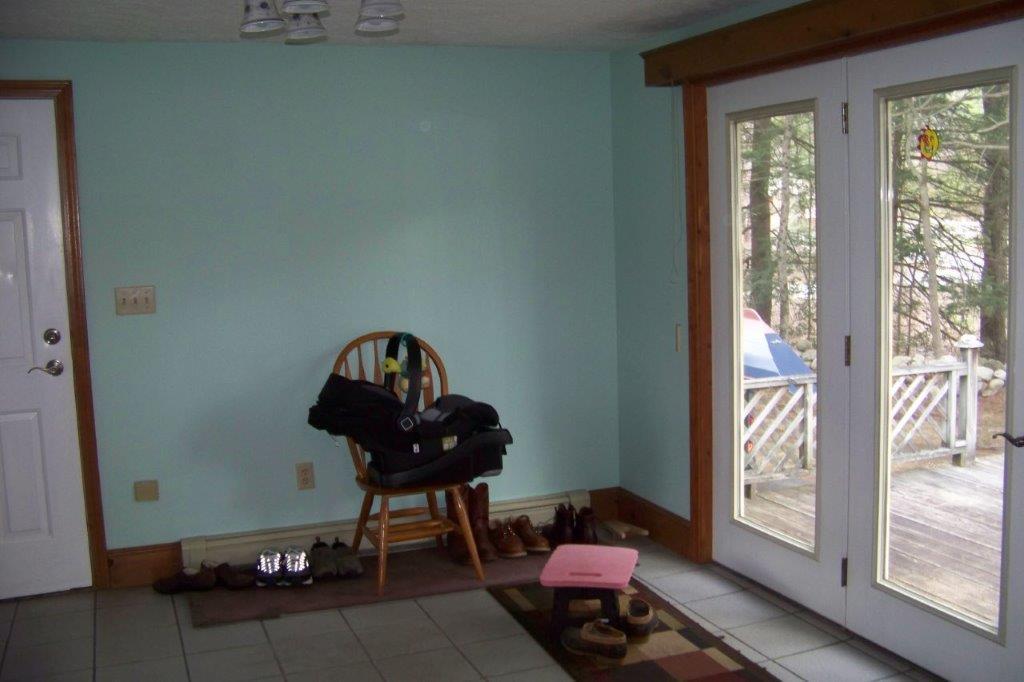12 Wildwood Drive Springvale, ME 04083 - Photo 3 of 26 Mudroom