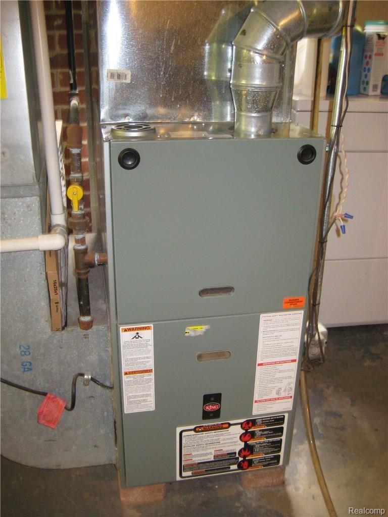 27705 Southpointe Road Grosse Ile, MI 48138 - Photo 22 of 24 NEWER FURNACE