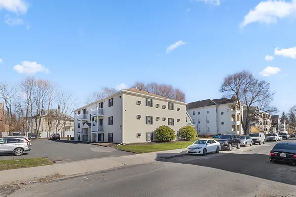 $229,000 | 15 Houghton Street, Unit 12, Worcester, MA 01604
