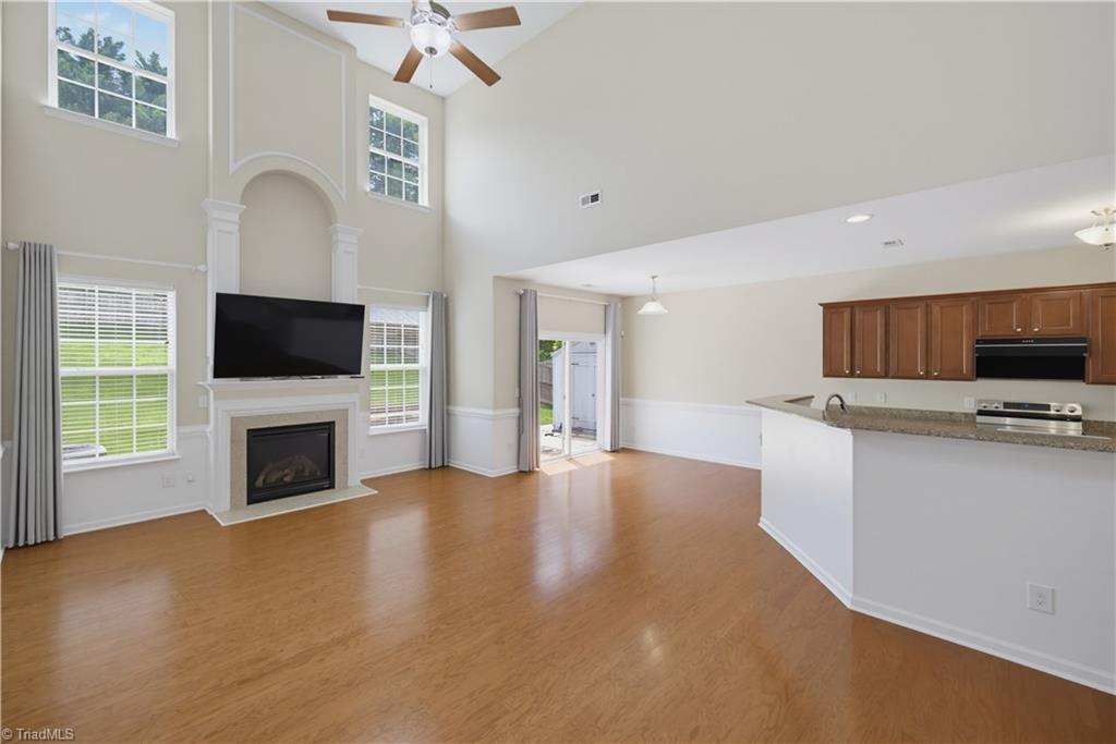 3540 Lamplight Way High Point, NC 27265 - Photo 2 of 32 Gallery Image 2