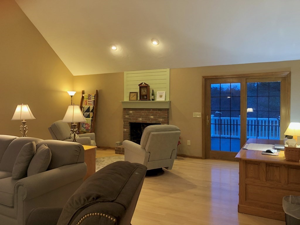 9 Partridge Hill Road Westminster, MA 01473 - Photo 10 of 30 Gallery Image 10