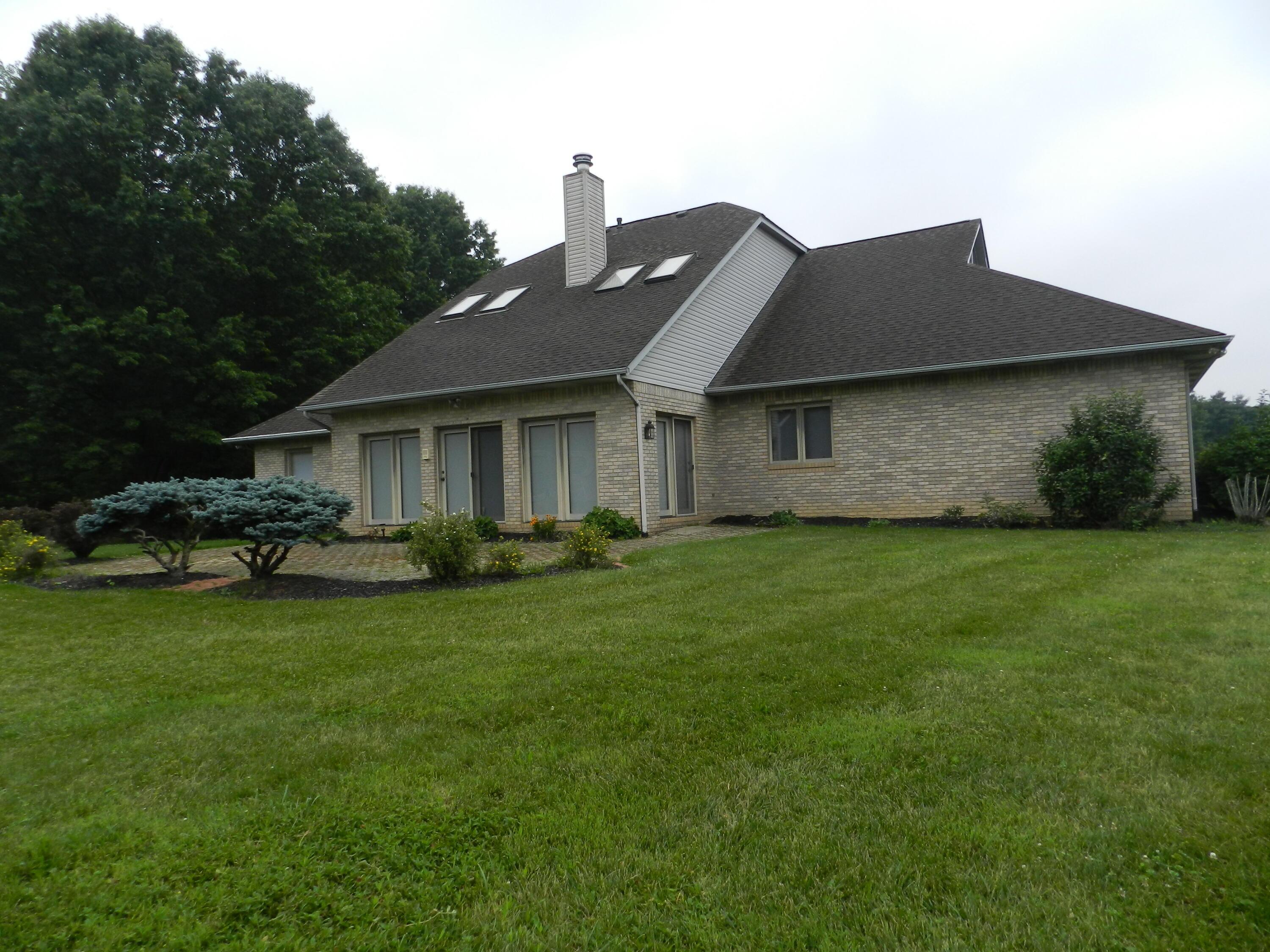 6621 Tussic St Road Westerville, OH 43082 - Photo 5 of 35 Exterior rear