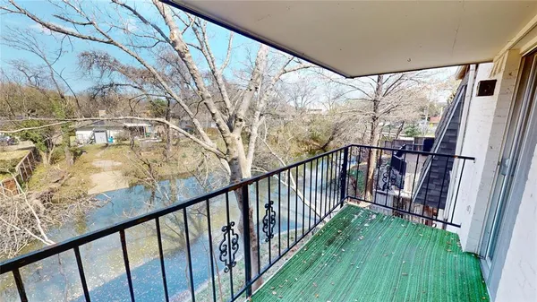 $100,000 | 902 South Weatherred Drive, Unit 902F, Richardson, TX 75080