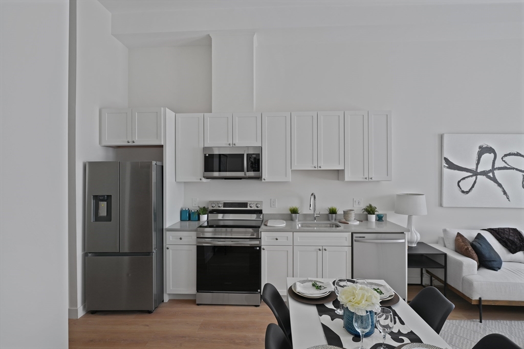 403 Division Street, Unit 14 Fall River, MA 02721 - Photo 12 of 27 Gallery Image 12