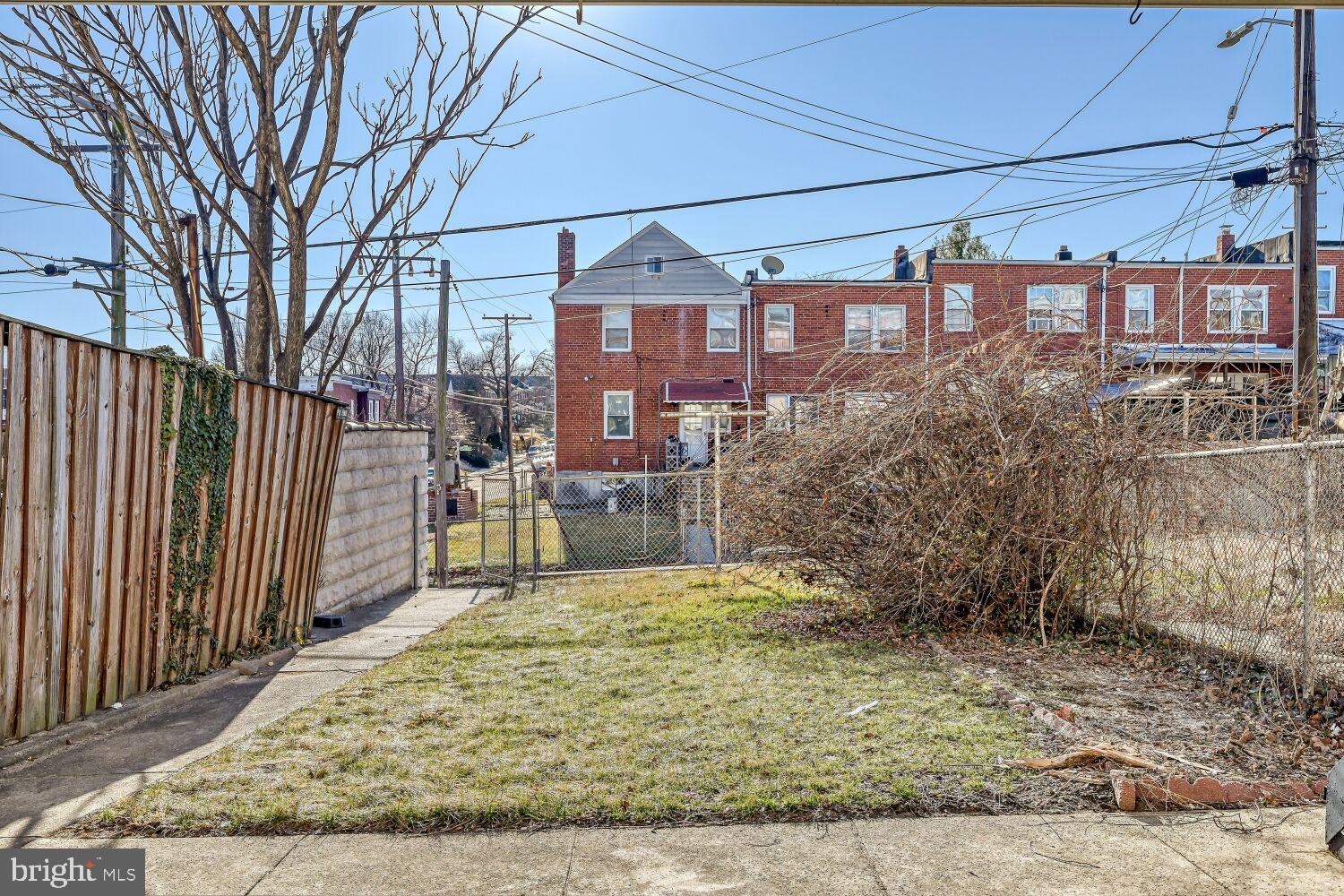 2647 Chesterfield Avenue Baltimore, MD 21213 - Photo 27 of 28 Spacious backyard with potential for creativity.