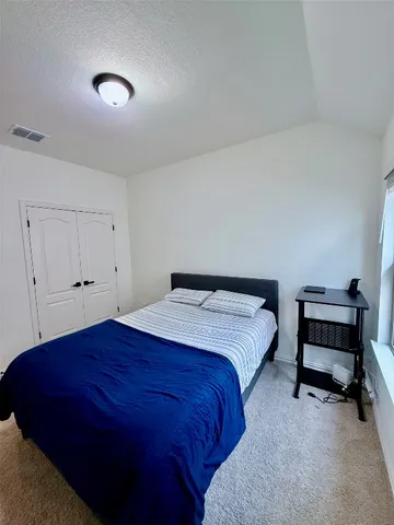 $2,400 | 1209 Cole Ests Drive, Georgetown, TX 78628